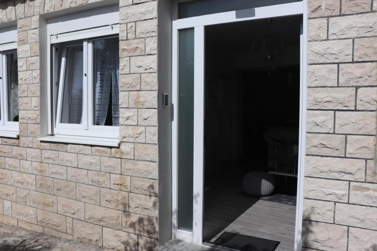 Apartments Bruno Split Exterior photo