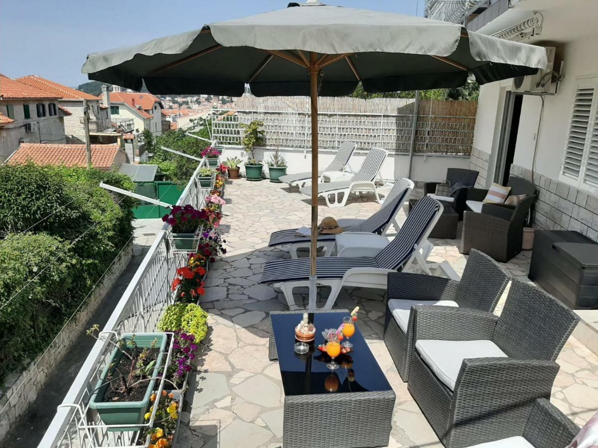 Apartments Bruno Split Exterior photo